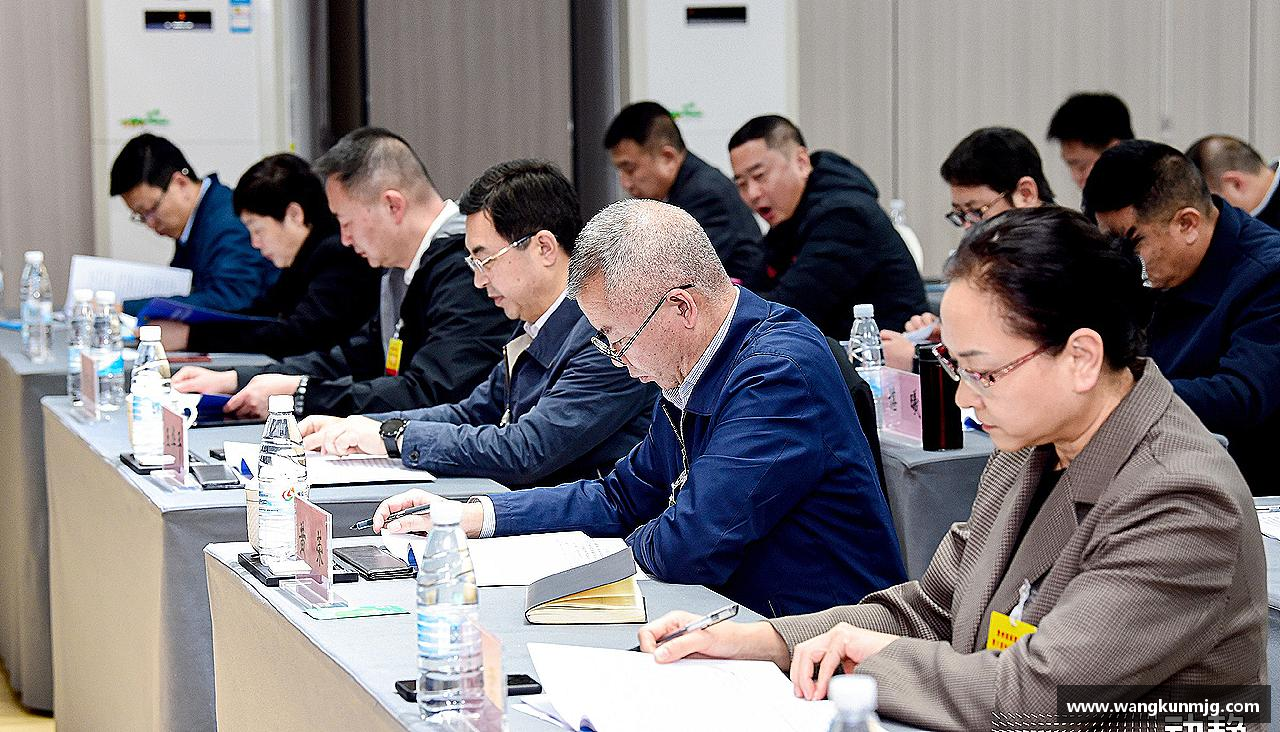 谈球吧登录注册见证冠军诞生的瞬间！